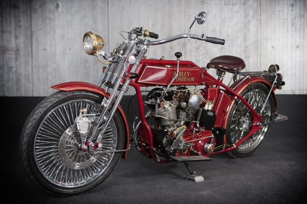 1917_Harley-Davidson_Red