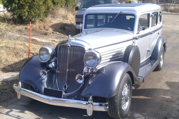 1934_Chrysler_Sedan_Grey