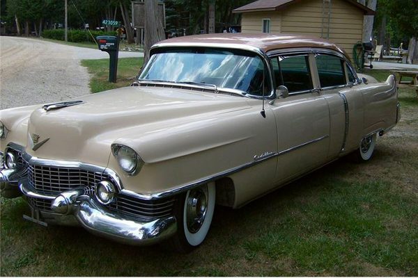 1954_Cadillac_Sedan_Beige
