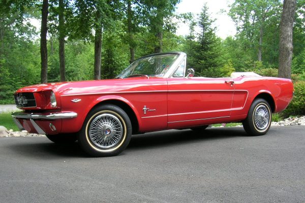 1964_Ford_Mustang_Red