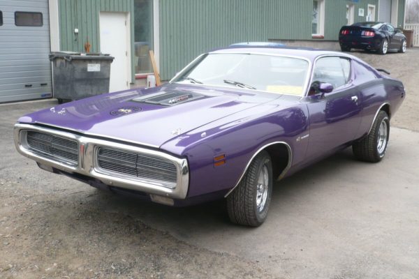 1971_Dodge_Superbee_Purple