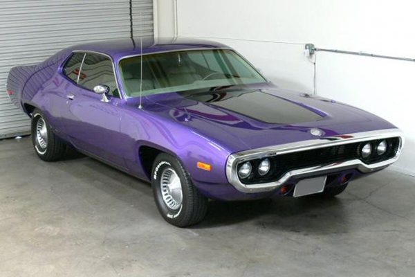 1972_Plymouth_Satellite_Purple