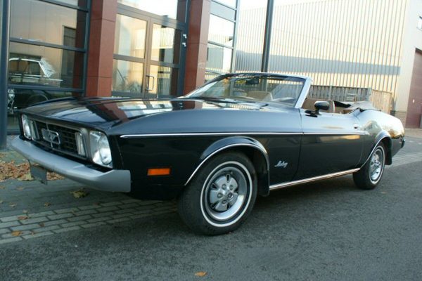 1973_Ford_Mustang_Black