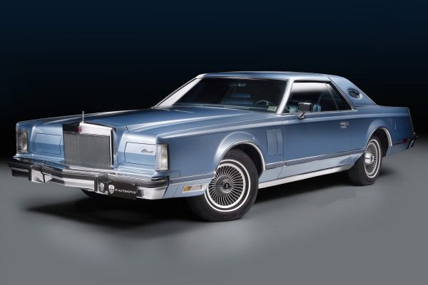 1977_Lincoln_MarkV_Blue