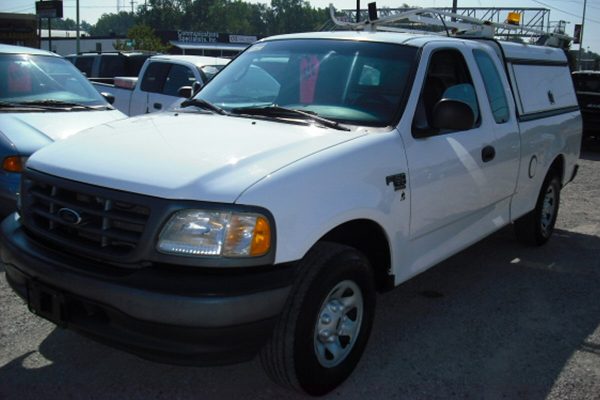 2001_Ford_F-150_White (2)