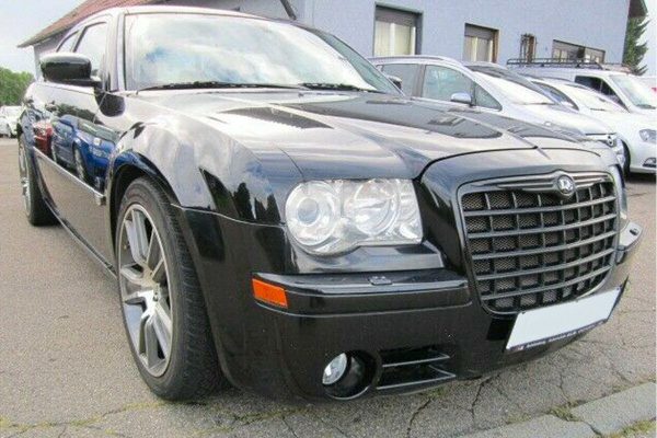 2005_Chrysler_300C_Black