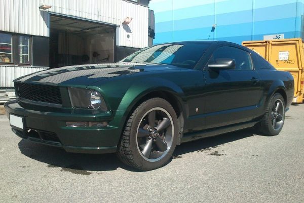 2008_Ford_Mustang_Green