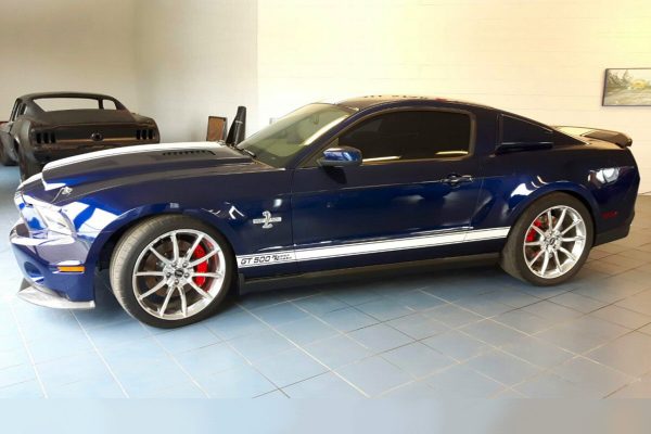 2010_Ford_Shelby_Blue