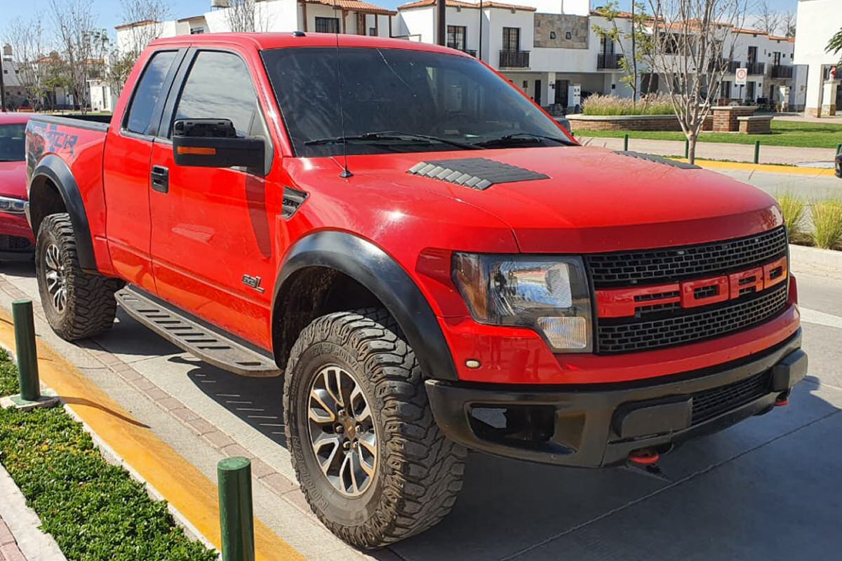 2012_Ford_F-150_Red (2)