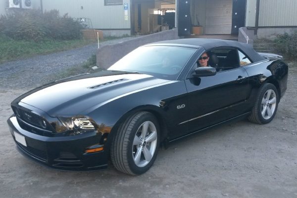 2013_Ford_Mustang_Black