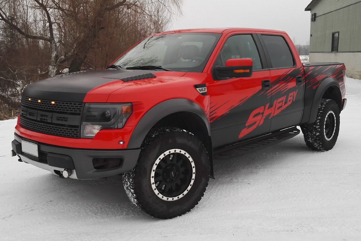 2014_Ford_F-150_Red