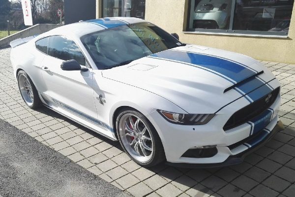 2016_Ford_Shelby_White