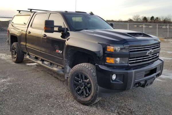 2018_Chevrolet_Silverado_2500HD_LTZ_Black
