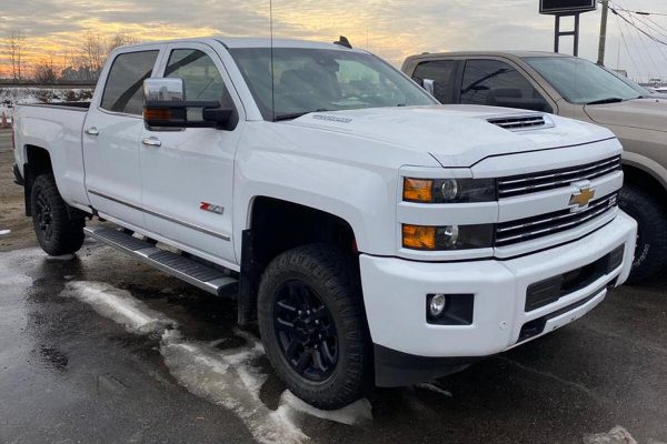2019_Chevrolet_Silverado_2500HD_White